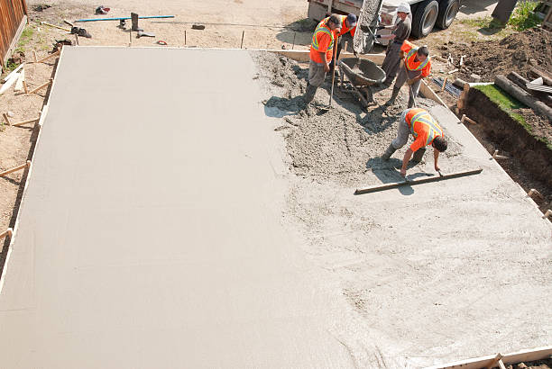 Best Concrete Sidewalk Installation  in Madill, OK